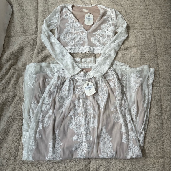 Matching set. Crop top and long skirt combo - Picture 1 of 8